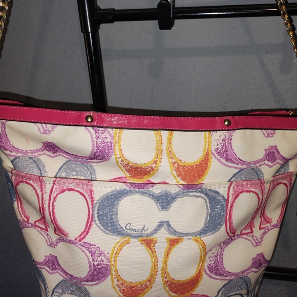 Coach Scribble Tote 2013 - Picture 2 of 14